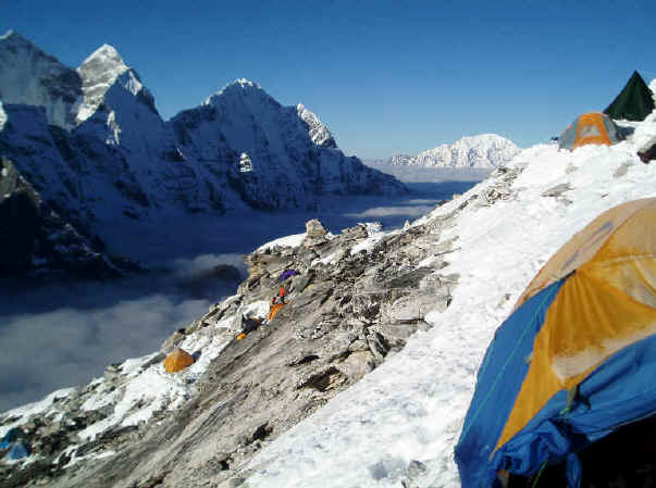 Mt. Ama Dablam camps Peak Freaks