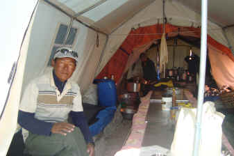 Mingmar Sherpa Peak Freaks Kitchen